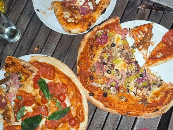 Pizza_klein.jpg